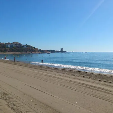 Casares Playa 公寓 *